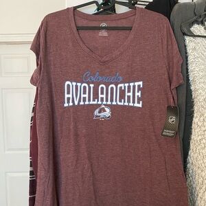 NWT Avalanche t-shirt women